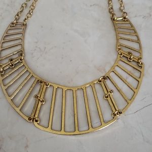 Fashion jewelry statement necklace